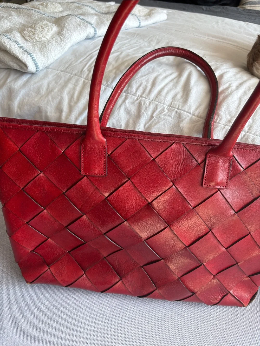 Vintage Wilson’s Woven Italian Leather Red Wine Shoulder Hand Bag Tote Pelle